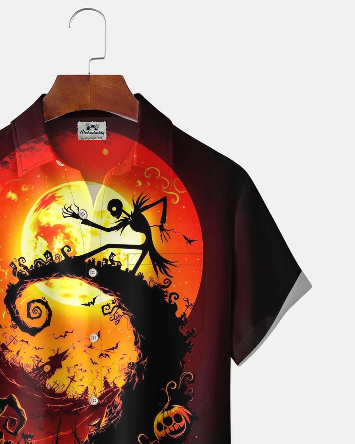 Men's Short-Sleeve Button-Down Shirt  Vintage Halloween Graphic Print with Pocket
